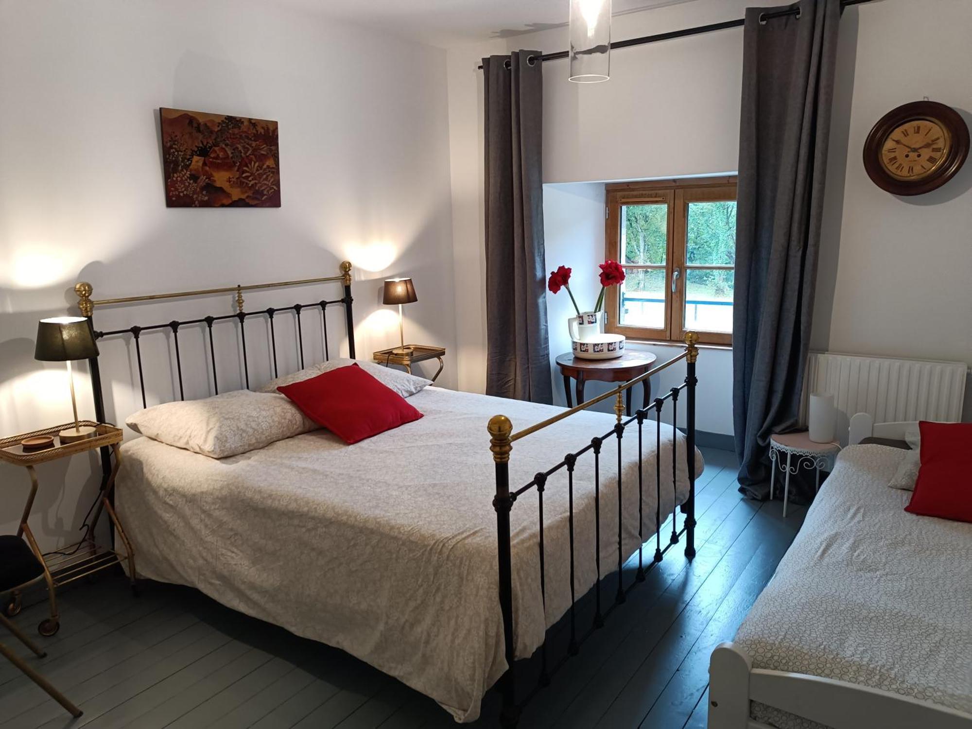 Ille Flottante, Maison Eclusiere Et Hebergements Insolites Sur Le Canal Hede-Bazouges Екстер'єр фото