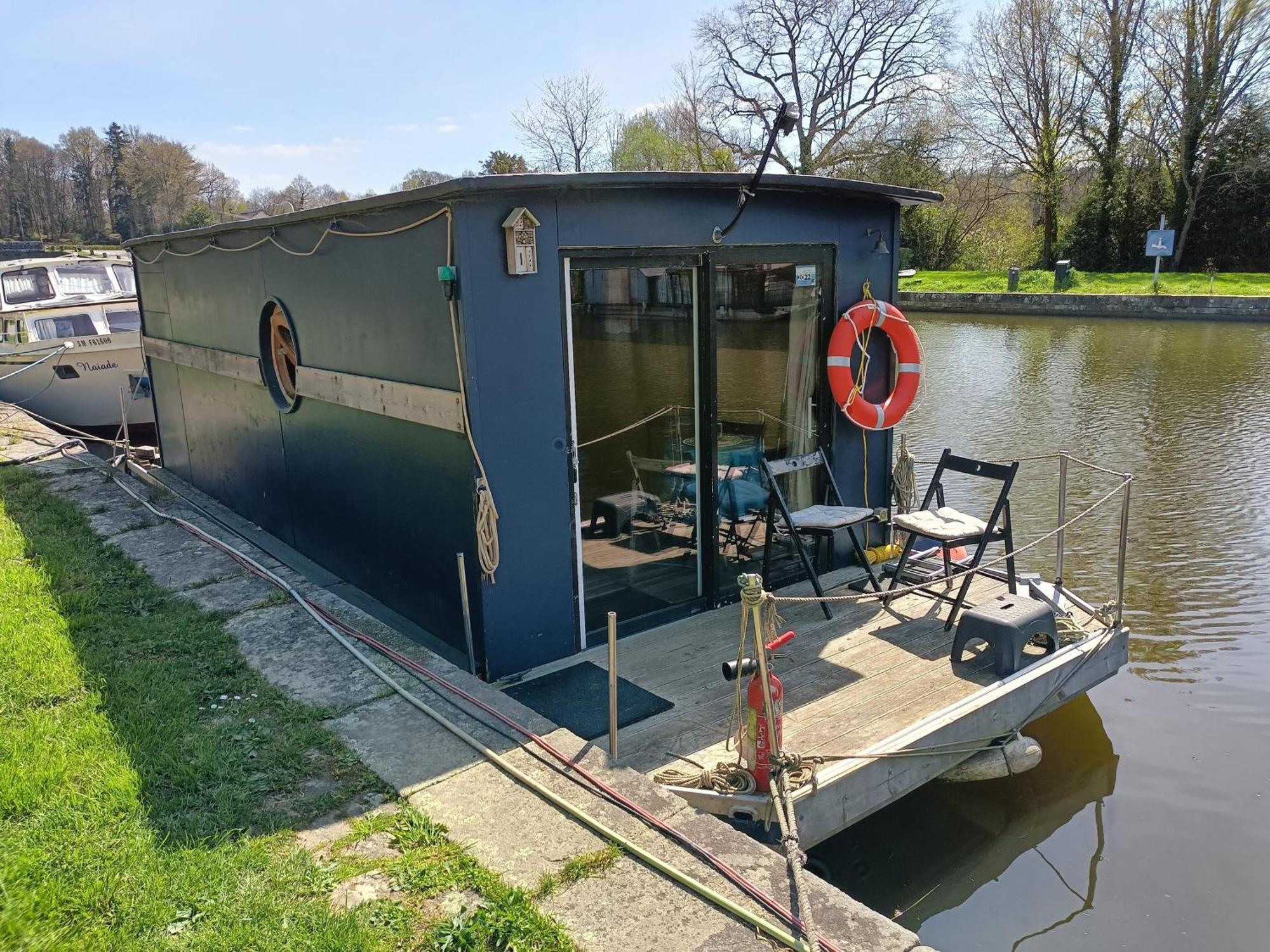 Ille Flottante, Maison Eclusiere Et Hebergements Insolites Sur Le Canal Hede-Bazouges Екстер'єр фото